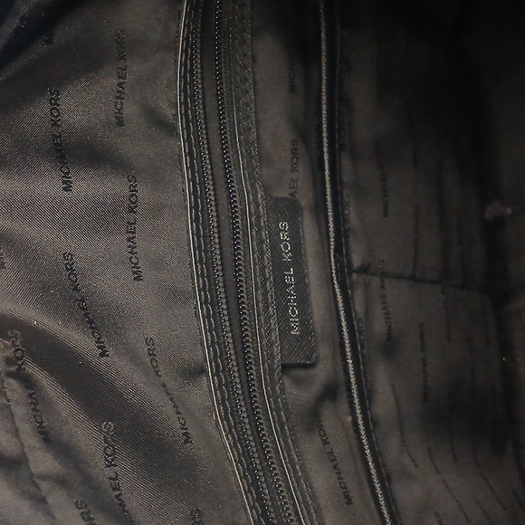 Michael Kors Black Logo Saffiano LeatherTote Bag PRICE IS FIRM!! - Picture 12 of 13